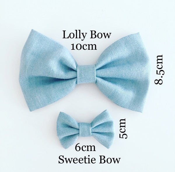 Pastel Bow w/ Baby Blue Polka Dots Straw Topper