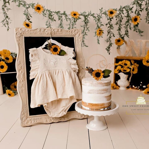 Sunflower Bee ONE Cake Topper, Bee Themed First Birthday Cake